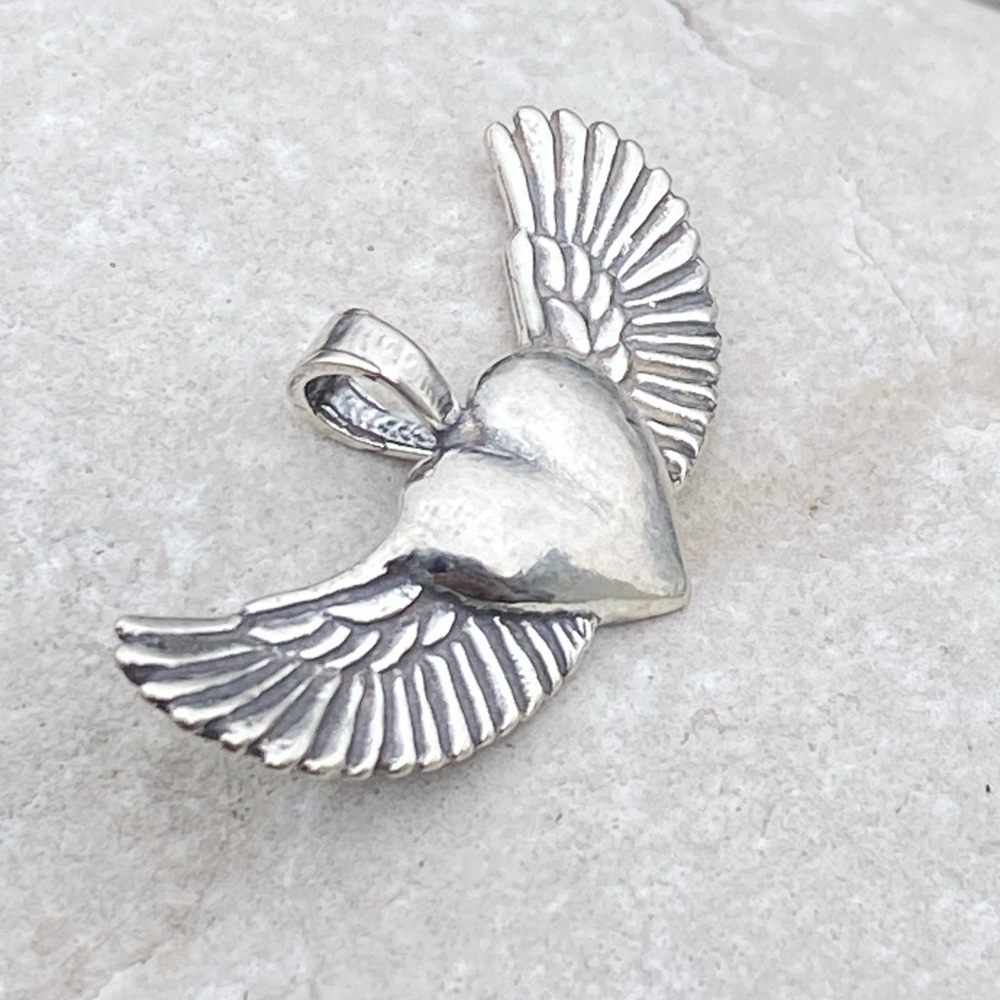 Winged Heart Pendant .925 Sterling Silver made in USA Doorway to the Soul - Picture 6 of 13